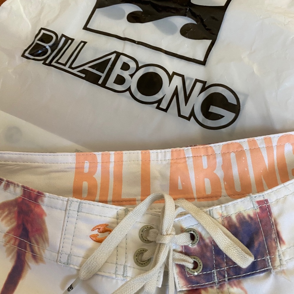 BILLABONG PALM SHORTS